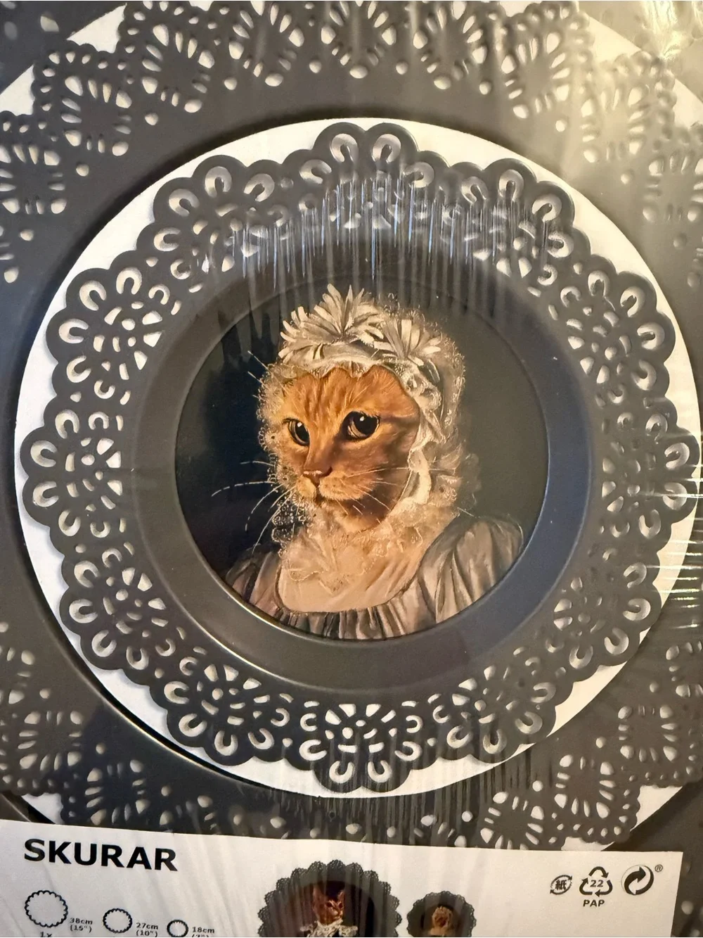 RARE Discontinued Victorian Cat IKEA SKURAR Wall Decor Plates 3pc Factory Sealed